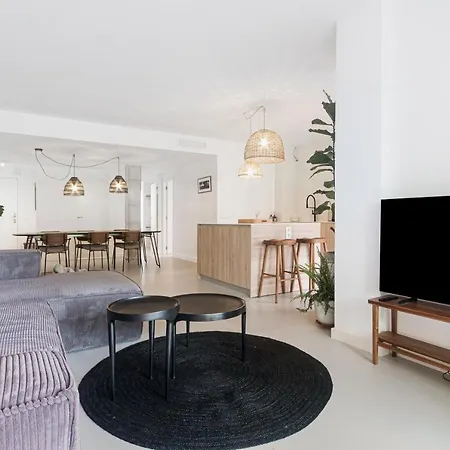 El 2 Bedrooms Malaga